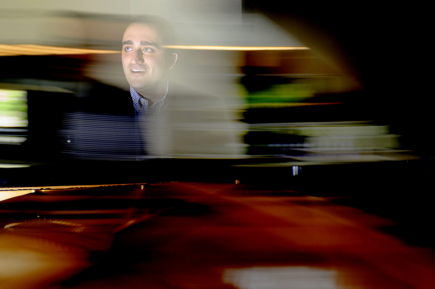 Andrew Andraos at the piano