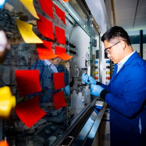 Ke Zhang working on a form of drug delivery in his lab in ISEC.